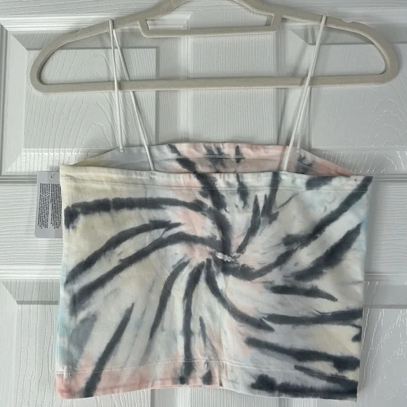 NWT American Eagle crop top. Size large. So cute! - Picture 5 of 10